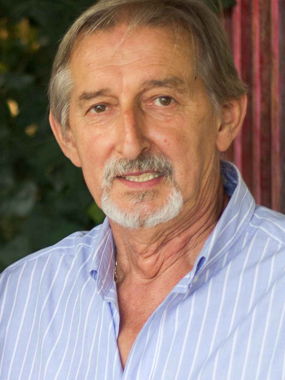 Mome  Škundrić