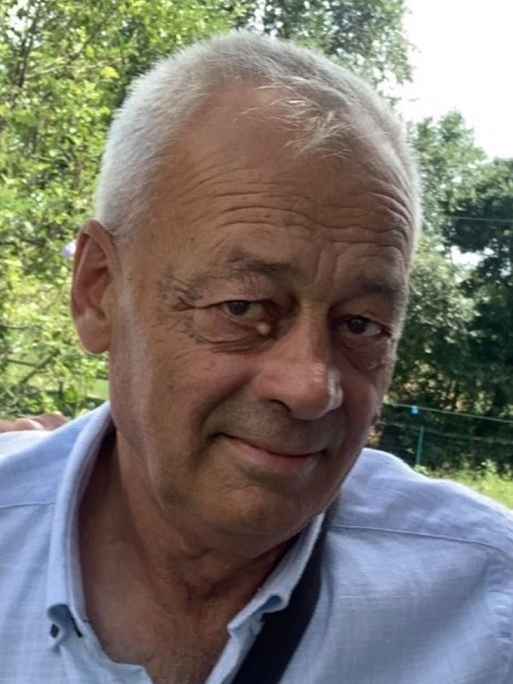 Emin  Uzunović